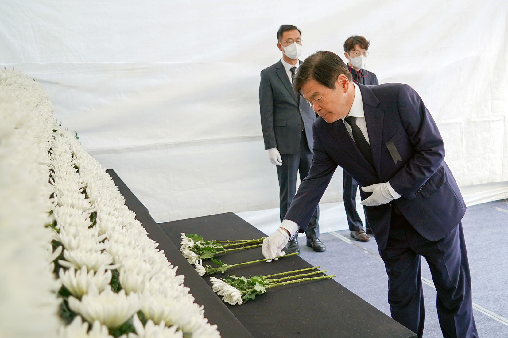 이태원참사 합동분향소 동대문구청 앞 광장 설치 이미지 3 - 본문에 자세한설명을 제공합니다.