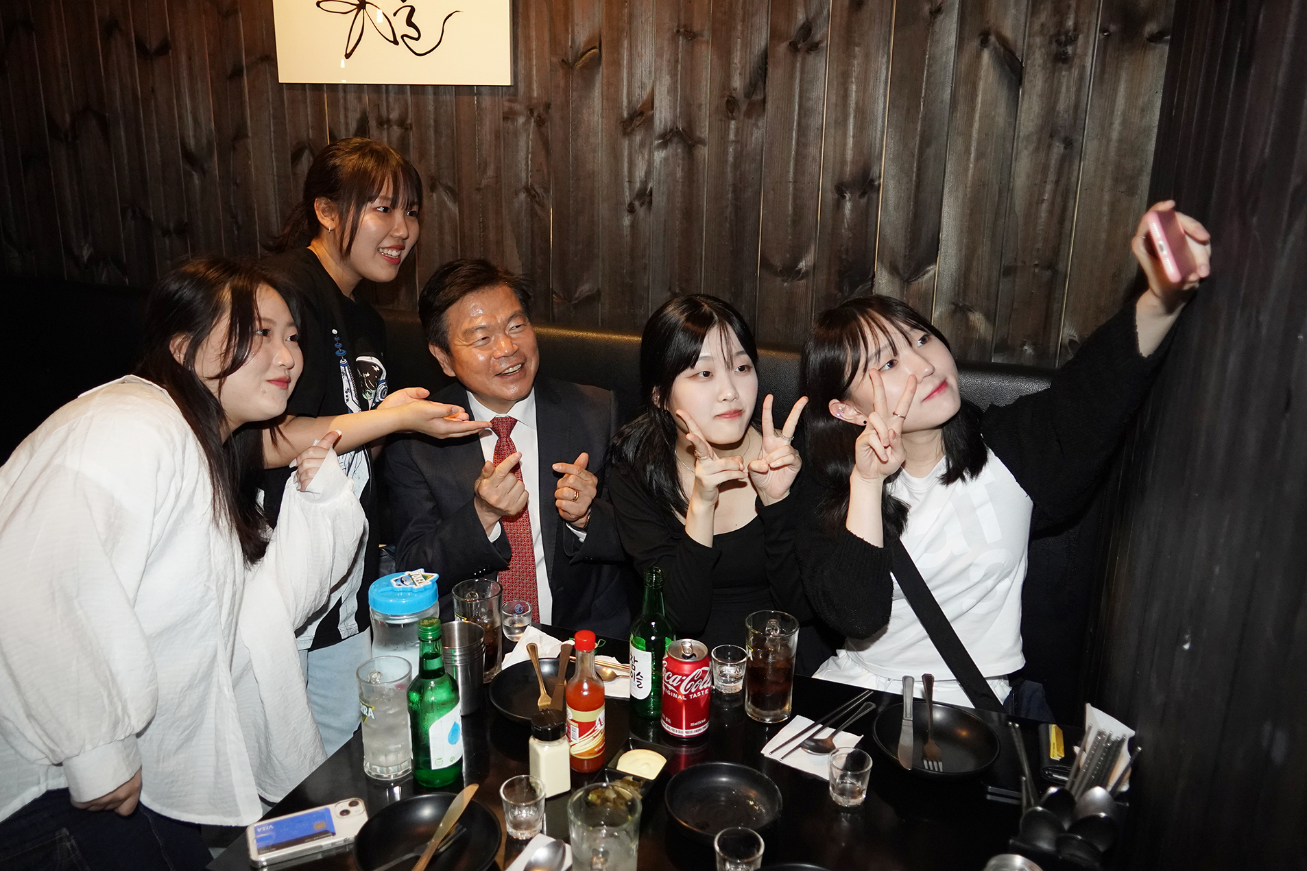 경희대 먹자골목  차 없는 데이(Day) 이미지 1 - 본문에 자세한설명을 제공합니다.