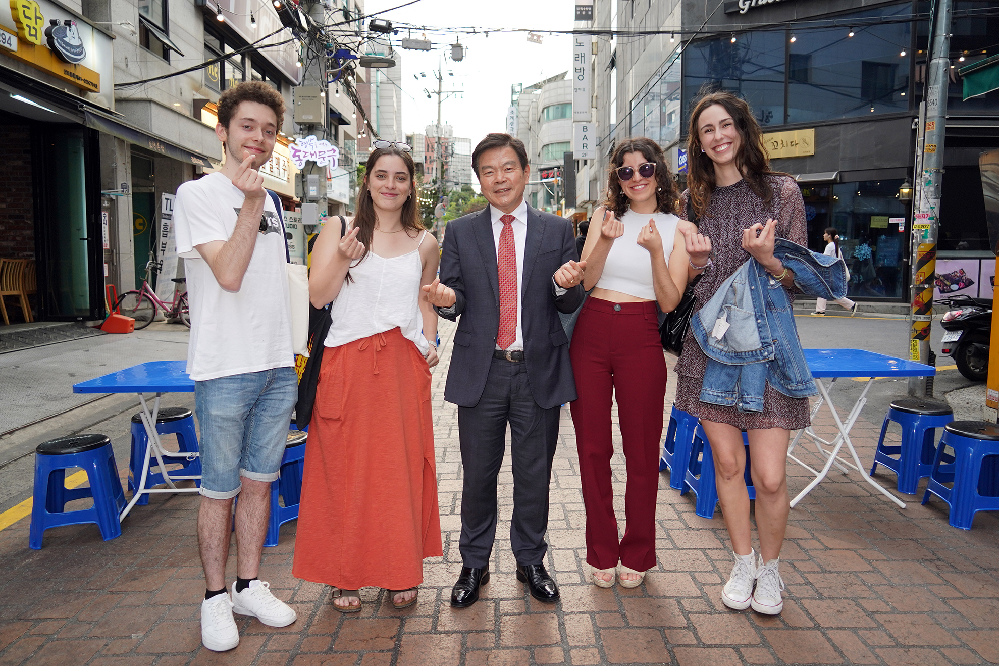 경희대 먹자골목  차 없는 데이(Day) 이미지 2 - 본문에 자세한설명을 제공합니다.