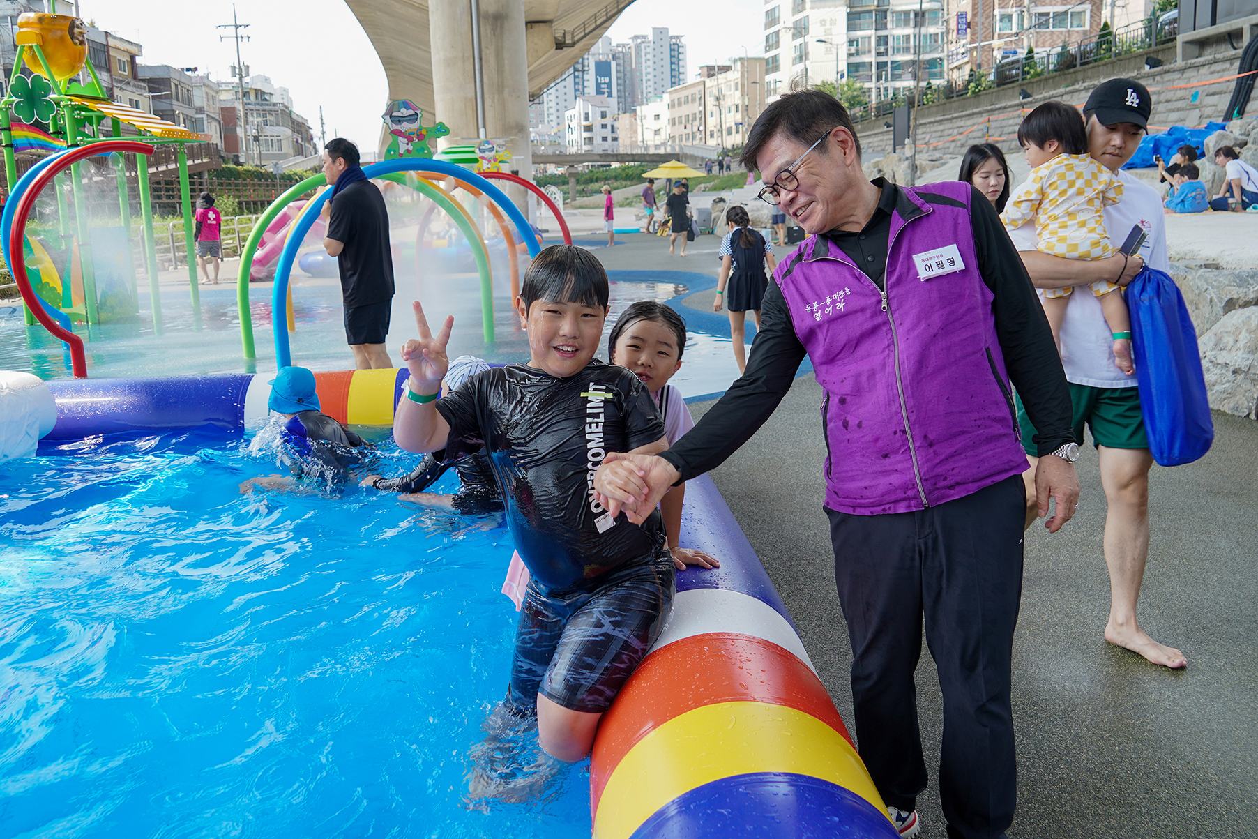 정릉천 제기맑은샘 물놀이장 개장 이미지 7 - 본문에 자세한설명을 제공합니다.