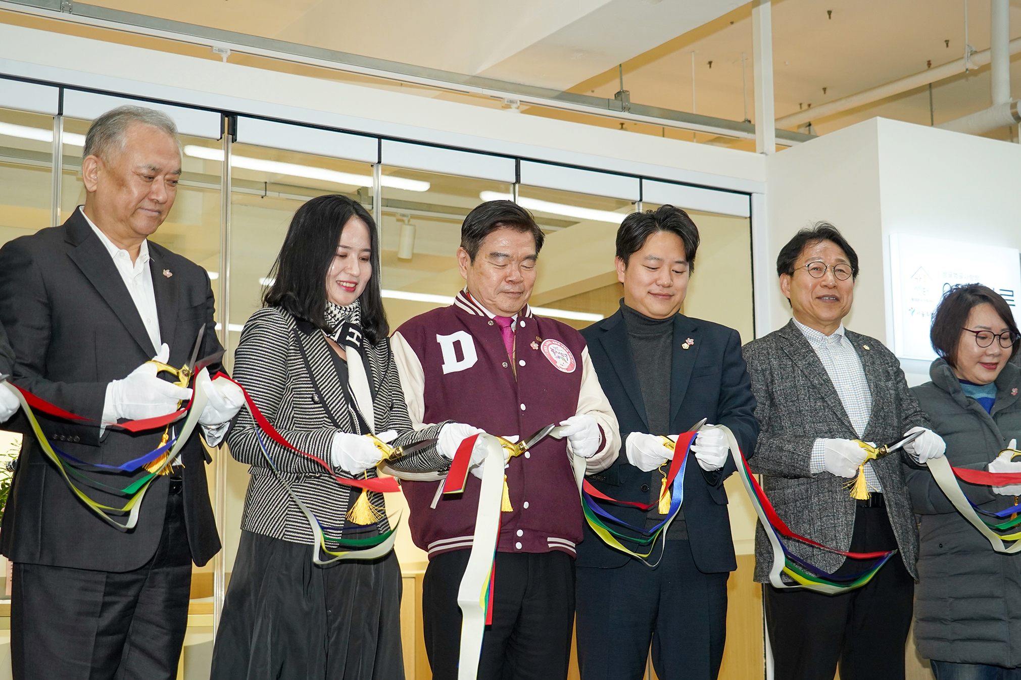 ‘씽글벙글 사랑방 이음마루 동대문구 1호점 개관 이미지 5 - 본문에 자세한설명을 제공합니다.