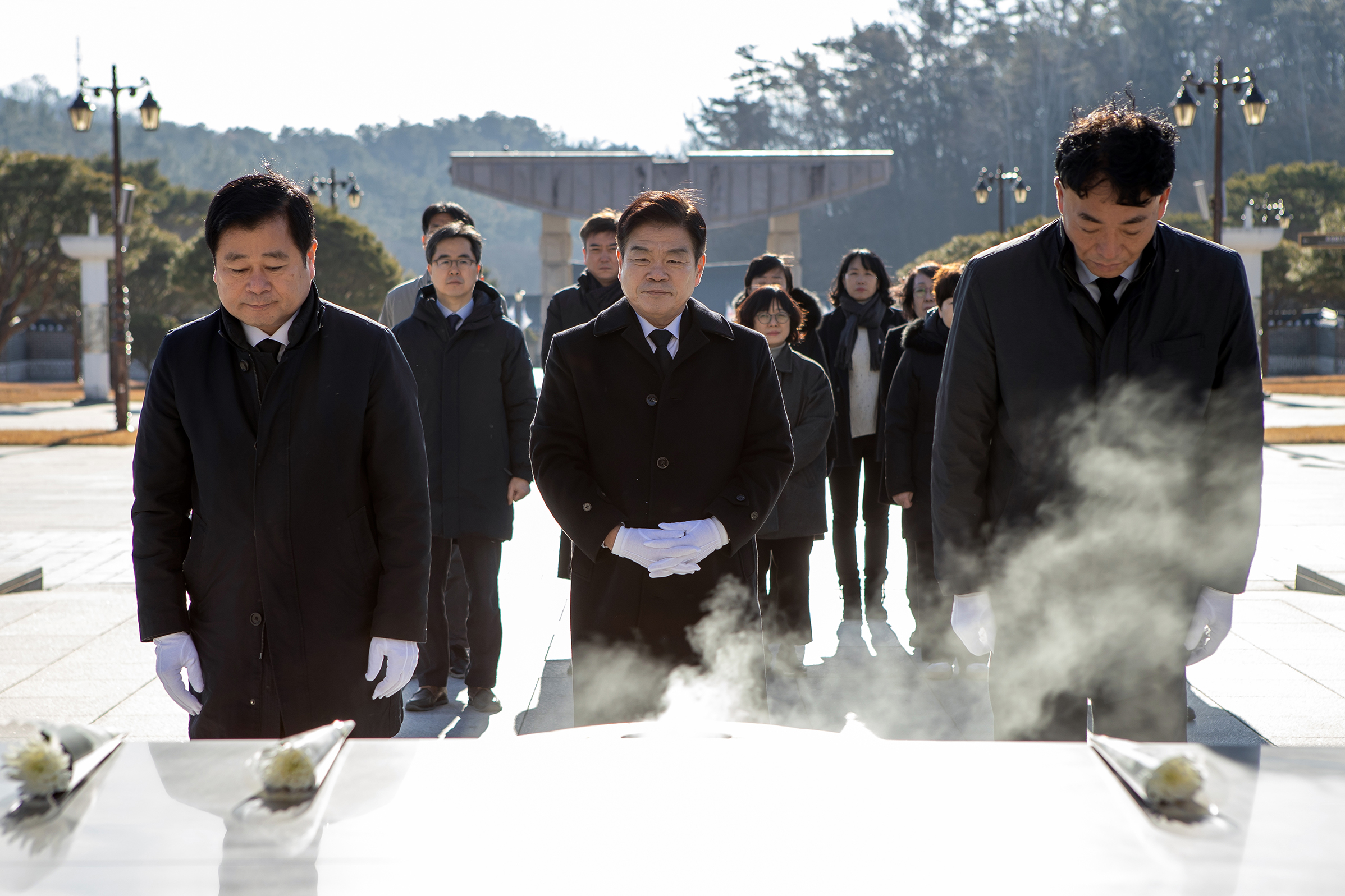 국립5·18민주묘지 참배 이미지 2 - 본문에 자세한설명을 제공합니다.