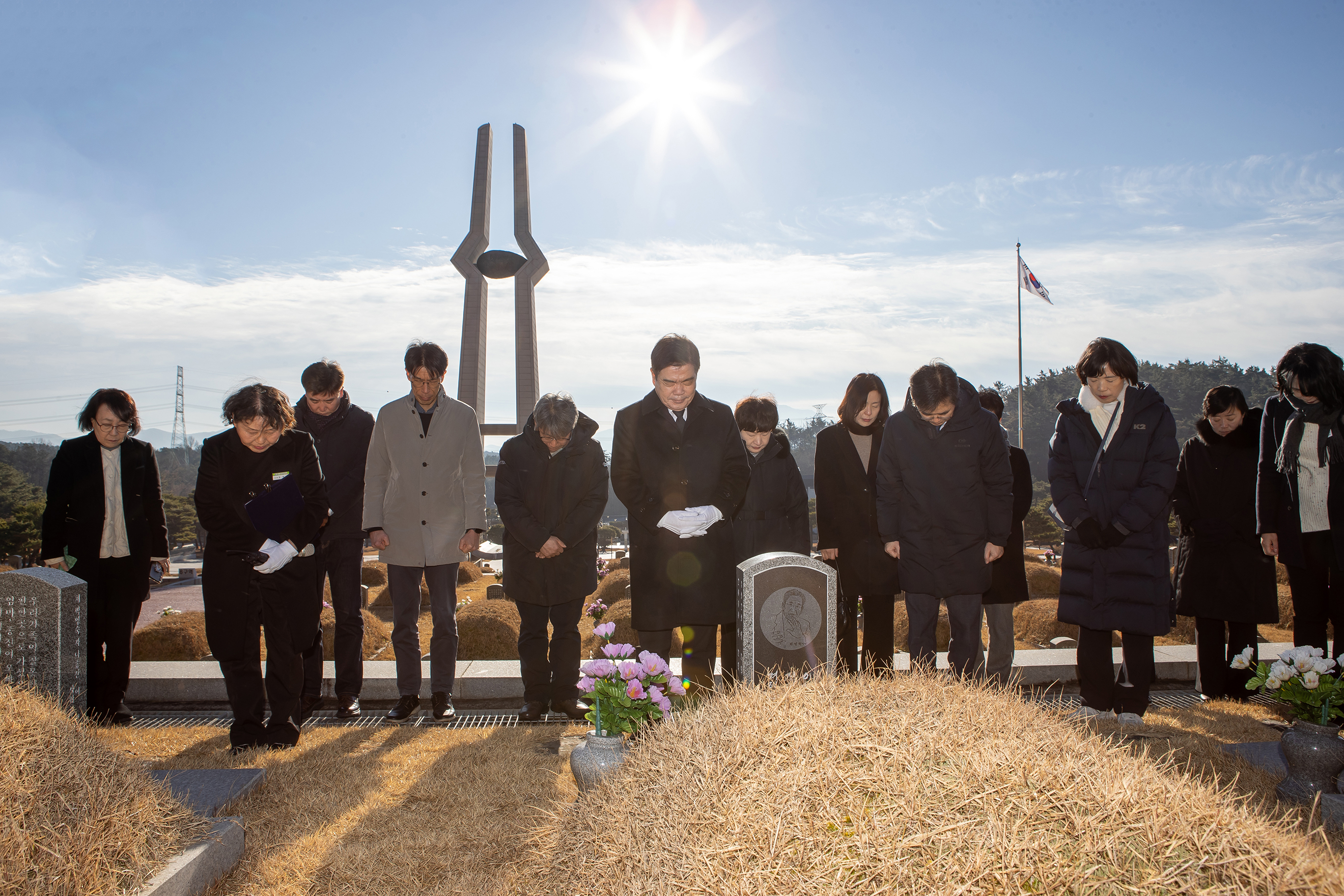 국립5·18민주묘지 참배 이미지 7 - 본문에 자세한설명을 제공합니다.
