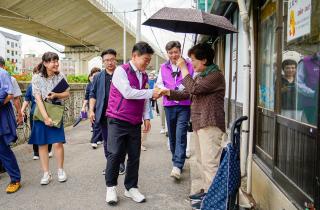정릉천 인근 주택가 골목길 환경 개선을 위한 현장 점검 이미지