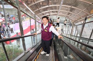 청량리역 보도육교 정비사업 에스컬레이터 개통식 이미지