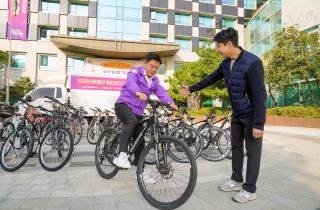 벨로시티 재생자전거 기증식 이미지