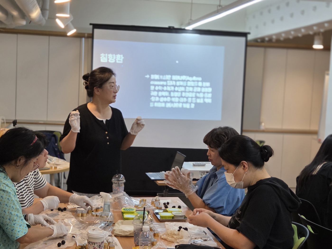 잇다- 원데이클래스 ( 멘솔비누 만들기 & 침향단만들기) 이미지
