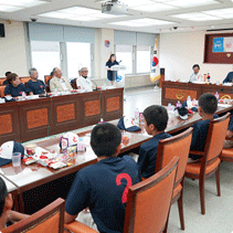 Toshima's Uouth Baseball Team attends meeting with Dongdaemun-gu