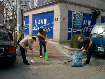 동부성결교회 깔끔이봉사단 활동 이미지