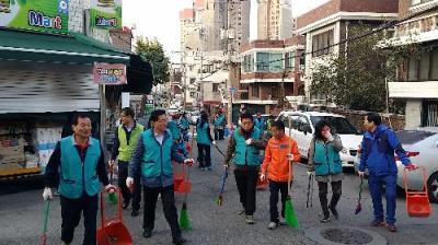 구청장과 함께하는 마을대청소 이미지